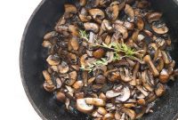 Whole30 Keto Garlic Herb Sauteed Mushrooms