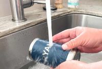 Keep Your Reusable Water Bottle Sparkling Clean