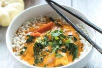 Paleo and Whole30 Creamy Pumpkin Coconut Thai Curry