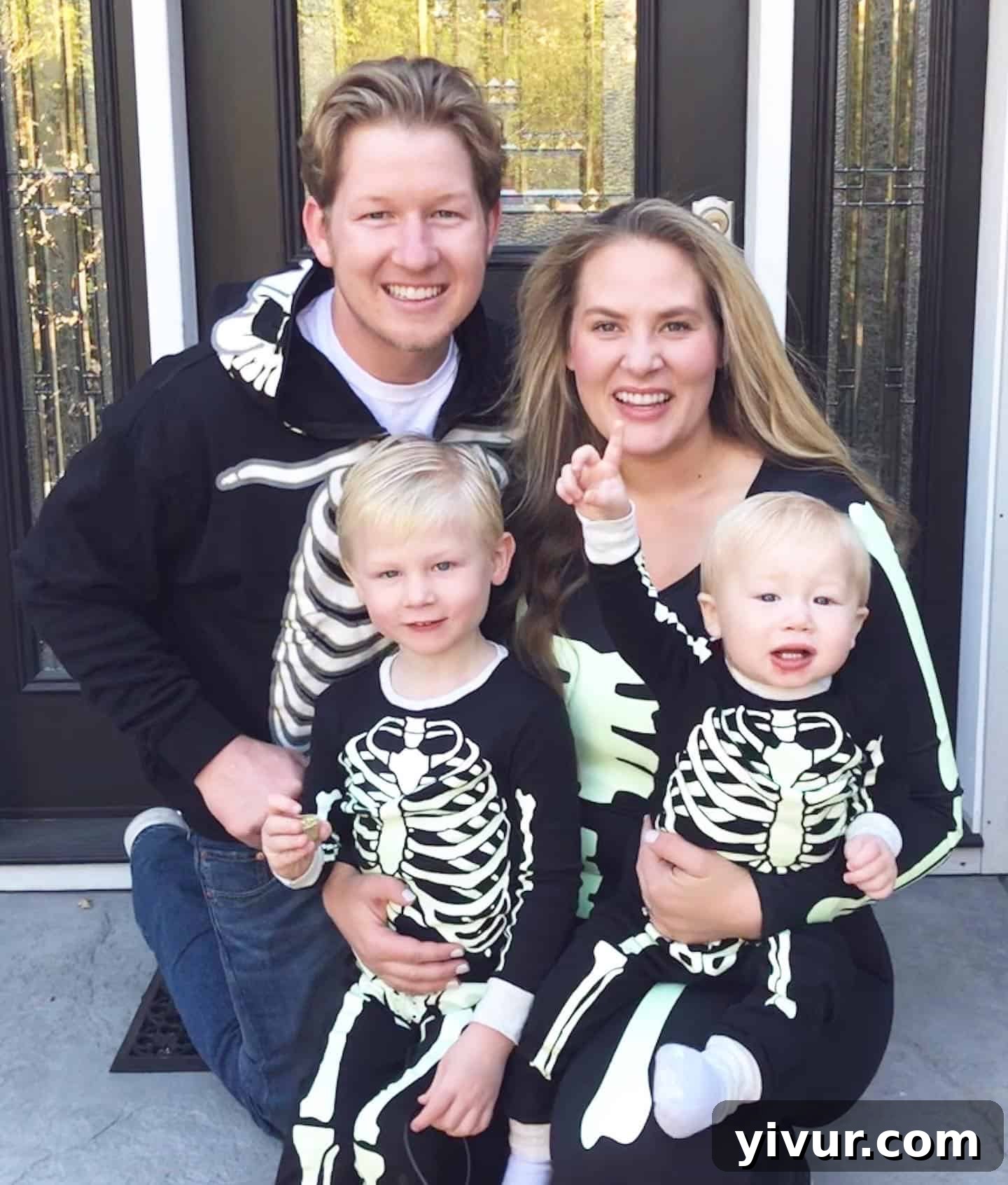 Autumn's Coffee & Chats 3 Skeleton family Halloween costume, parents and children
