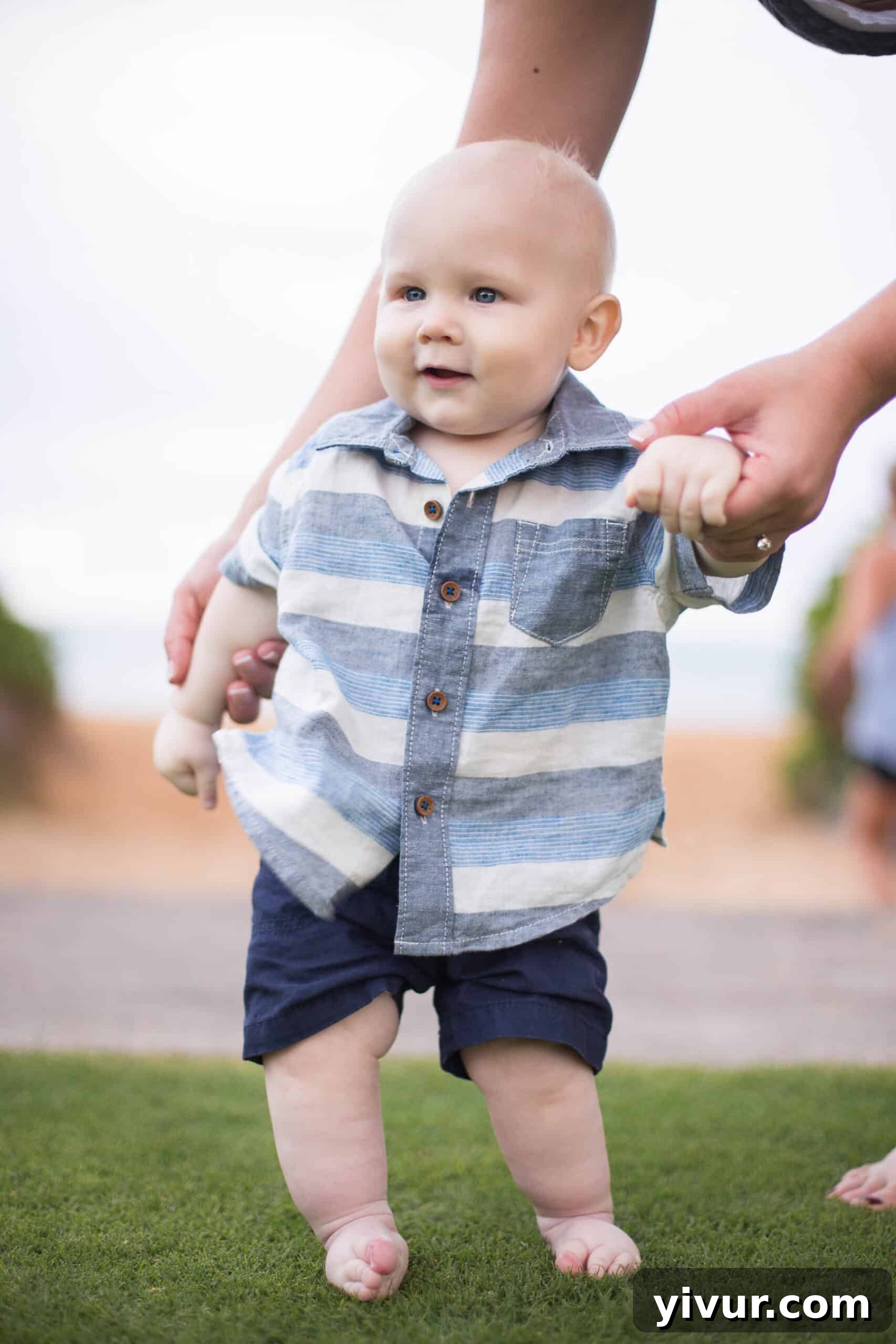 4 Yaşındaki Evladım Neden Alçıda ve Tekerlekli Sandalyede 17 Josh a few weeks before his first birthday, showing how his clubfeet were not yet fully corrected, preventing him from standing flat-footed. This image highlights the ongoing challenges of his condition.