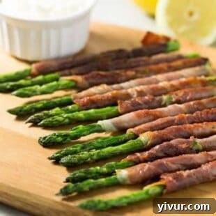 Paleo Prosciutto Wrapped Asparagus