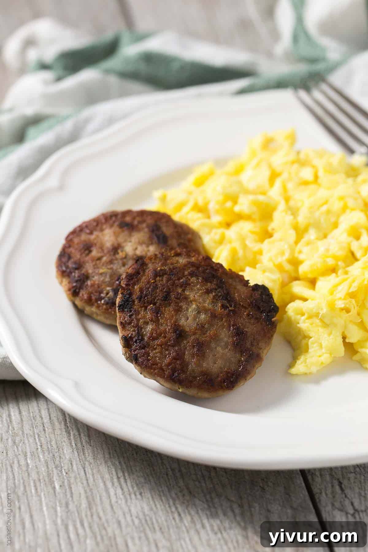 Hearty Homemade Paleo Breakfast Sausage Patties 2 Homemade Paleo Breakfast Sausage Patties – Delicious and Easy to Make