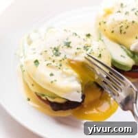 Keto Eggs Benedict